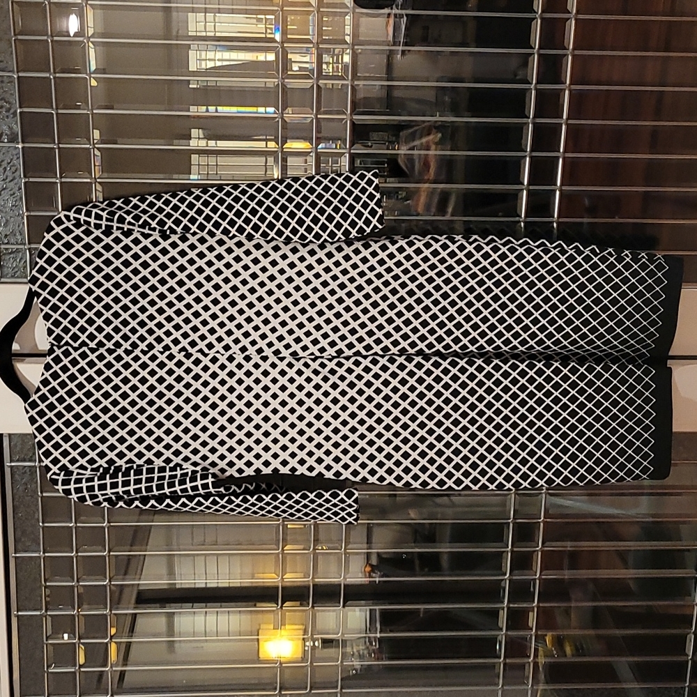Geometric Pattern Dress - Picture 4 of 4
